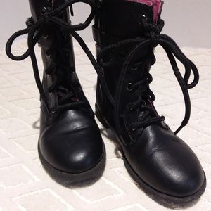 ⬇️ Brash combat style boots-EUC